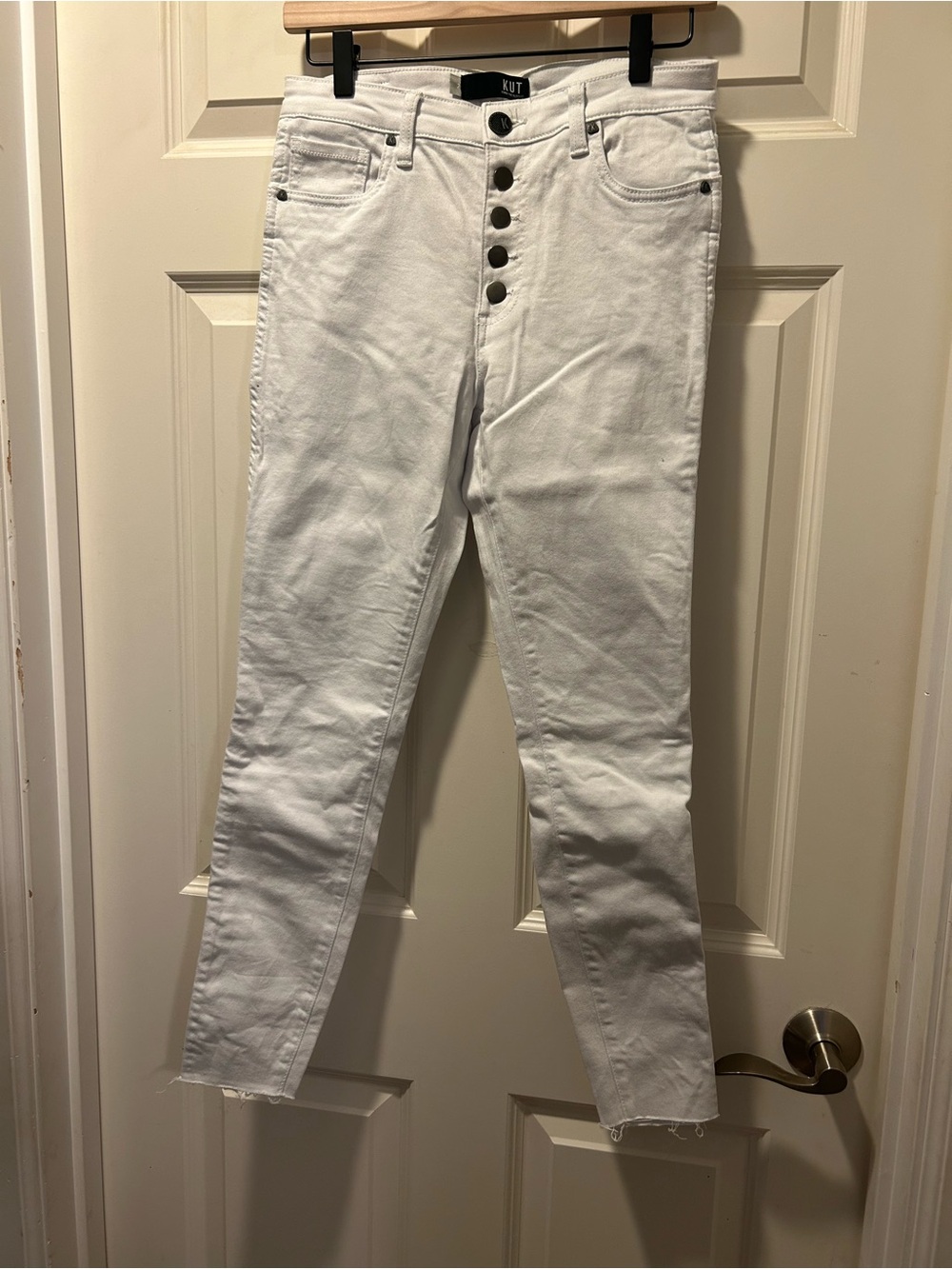 Kut from the Kloth White Skinny Jeans with Button-Fly